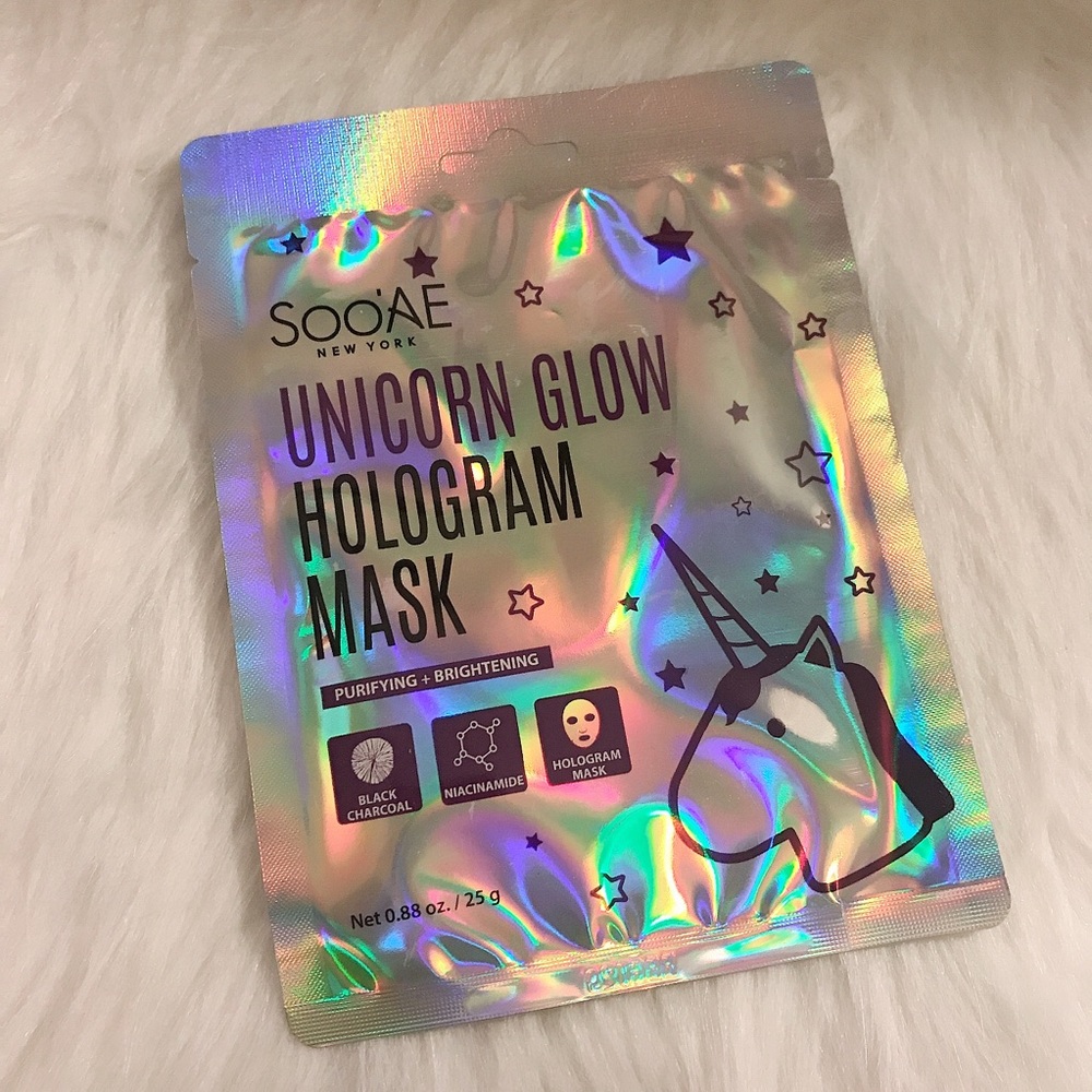 Unicorn Glow Makeup and Skincare Set - Picture 2 of 8